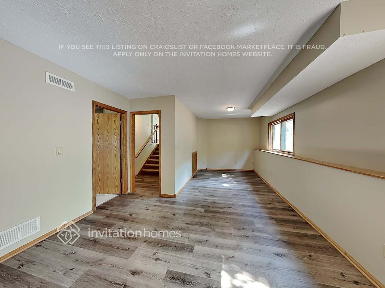 2337 Windsor Ln - Photo 7 of 20