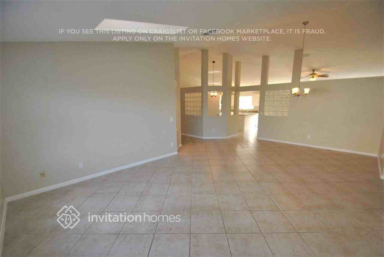 6268 Windlass Cir - Photo 2 of 13