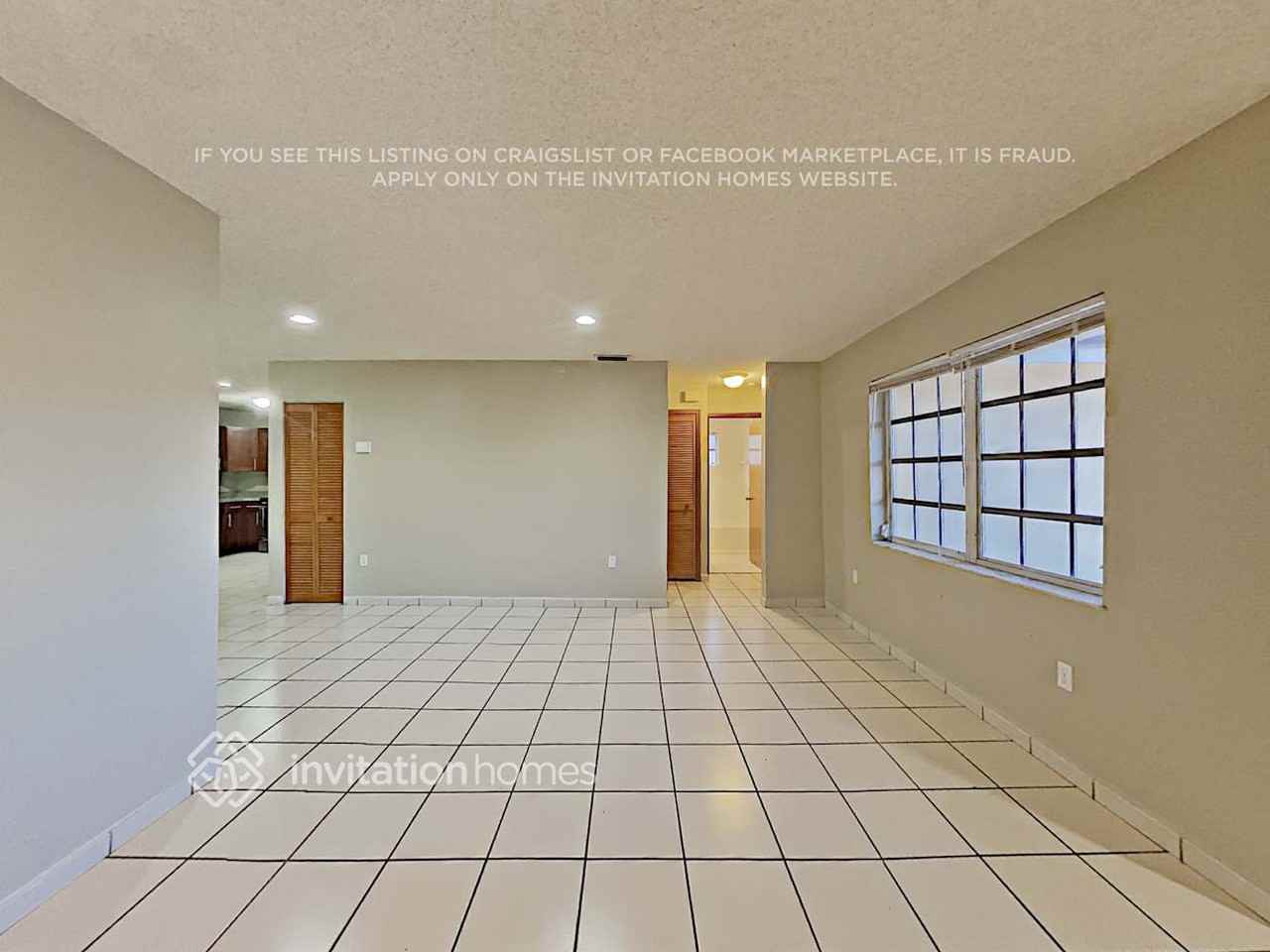 5920 Sw 148th Ave - Photo 5 of 21