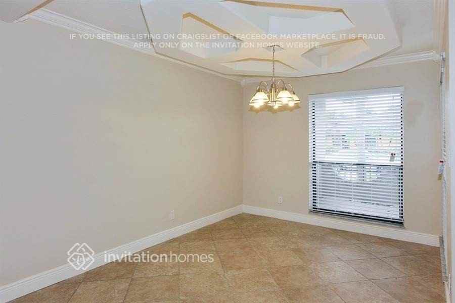 7002 Nw 38th St - Photo 5 of 21