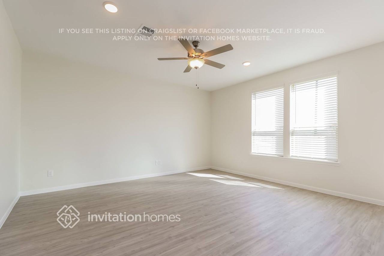 13468 Maltessa Dr - Photo 4 of 22