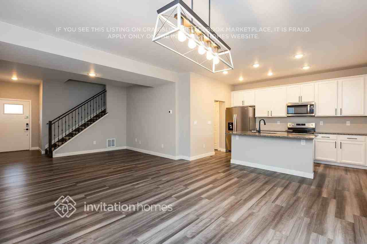 11203 Bufflehead Ln - Photo 5 of 18