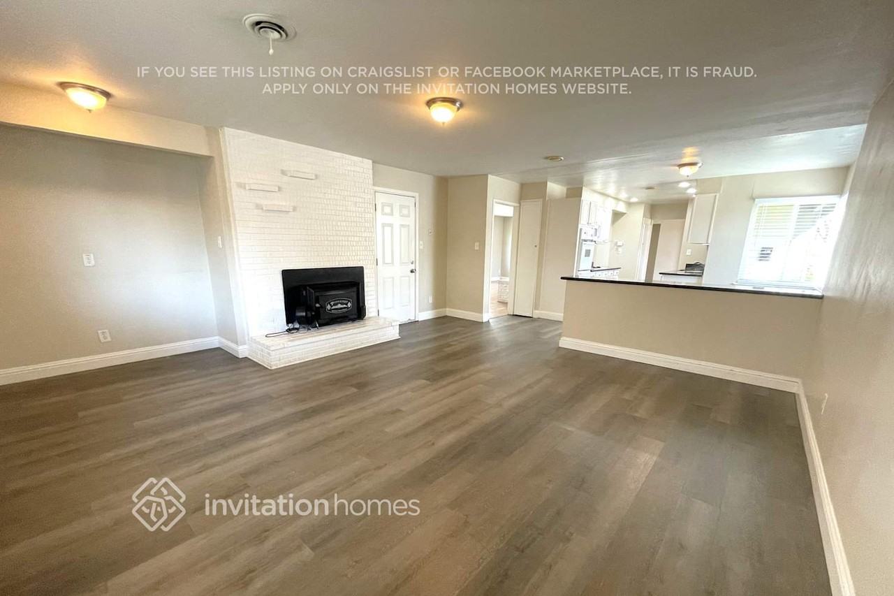 1115 Vervais Ave - Photo 3 of 15