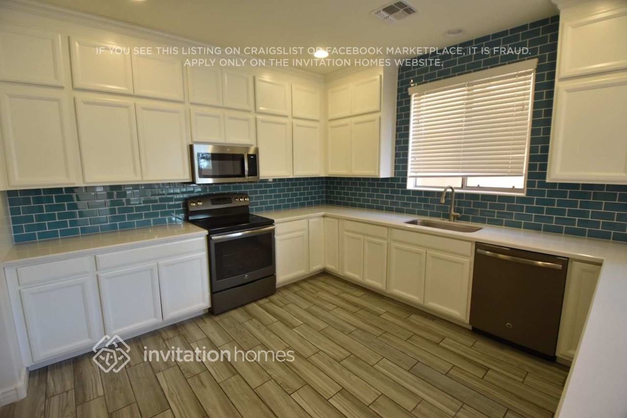 2946 N Sonoran Hls - Photo 6 of 14