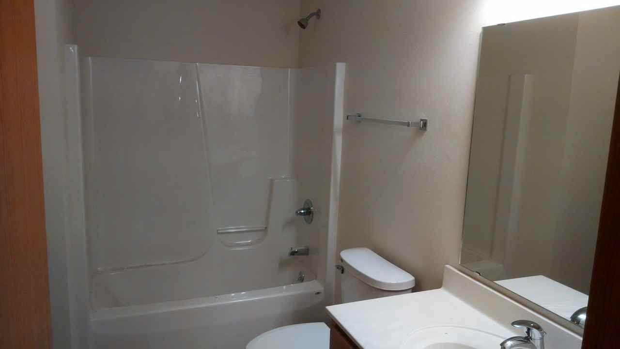 1528 W Main St #7 - Photo 3 of 9
