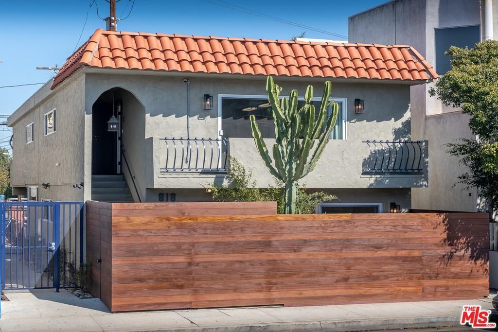 818 Pacific Ave #2 - Photo 4 of 26