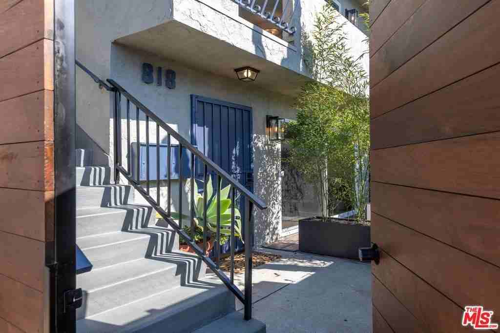 818 Pacific Ave #2 - Photo 5 of 26