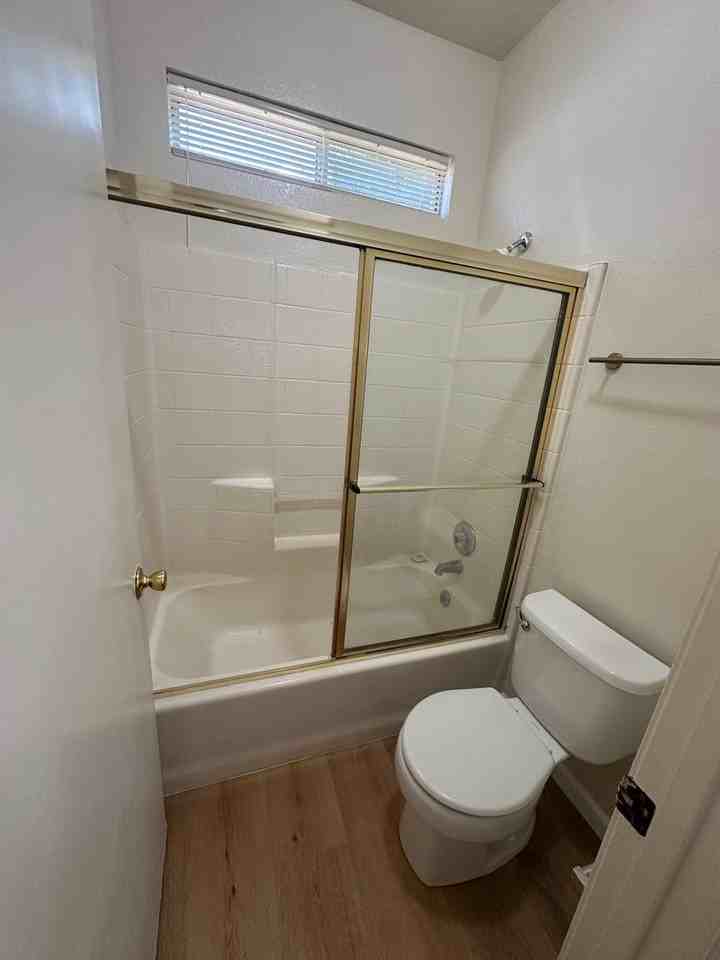 9521 Twin Brooks Ln - Photo 4 of 14