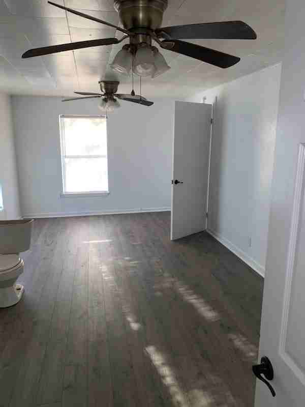 628 W Ave A, #A - Photo 2 of 10