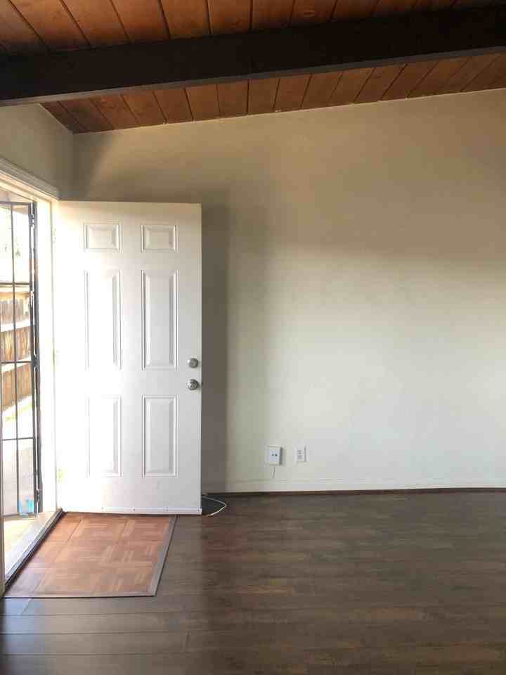 624 66th St - Photo 2 of 14