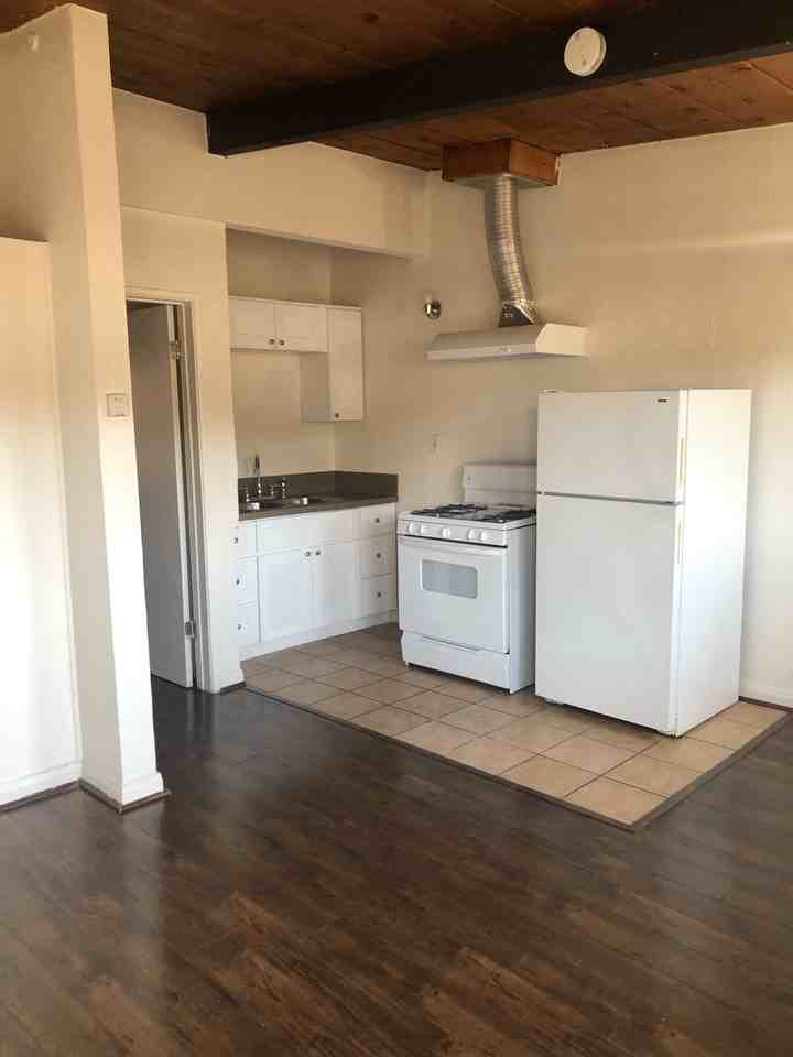 624 66th St - Photo 4 of 14