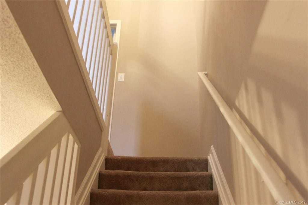 5849 Cougar Ln - Photo 3 of 14