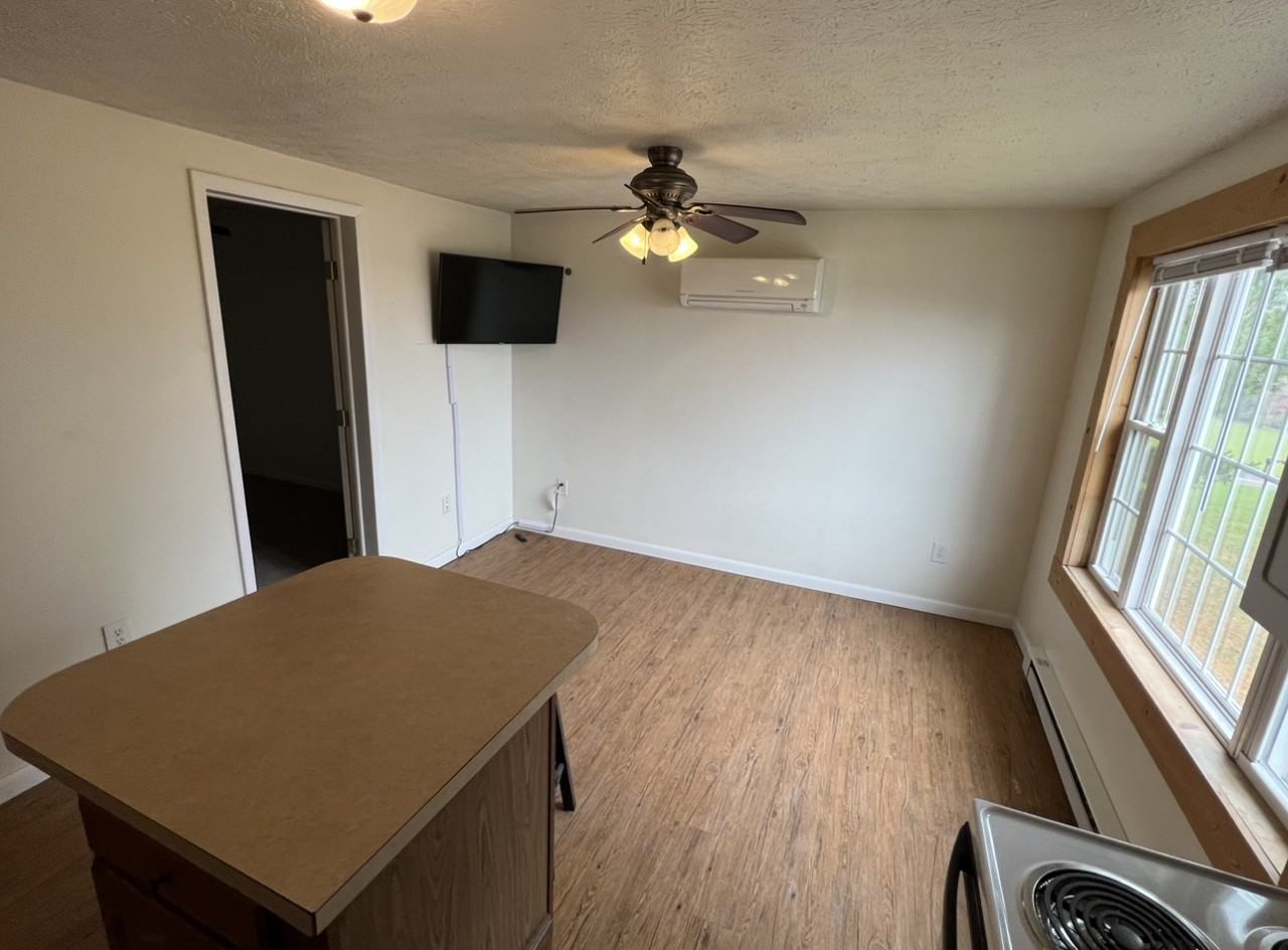 30 Country Aire Ln #2 - Photo 6 of 11