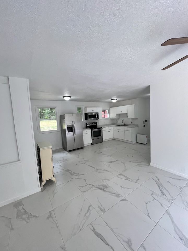 142 Cordial Dr - Photo 2 of 28