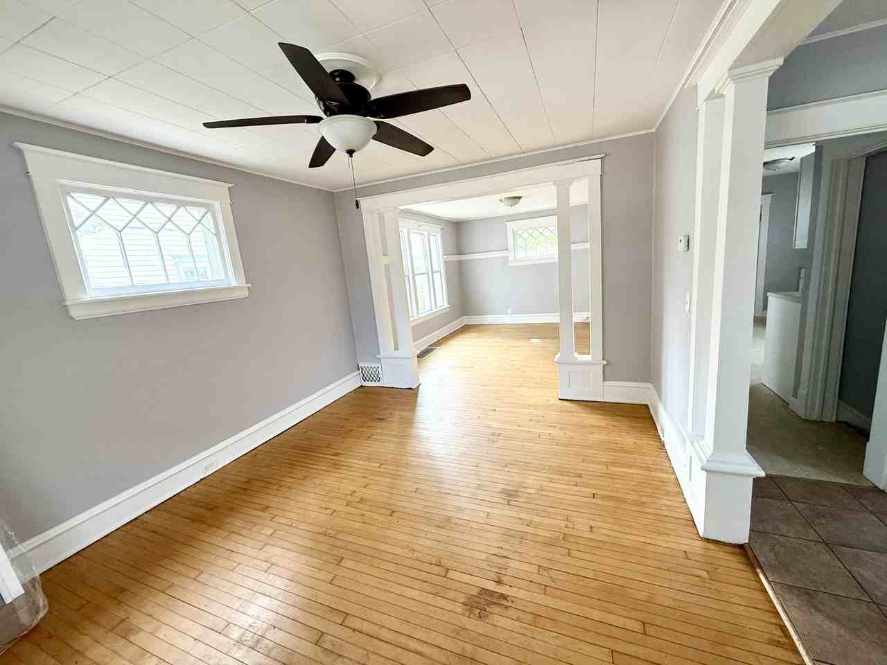 6628 20th Ave - Photo 3 of 9