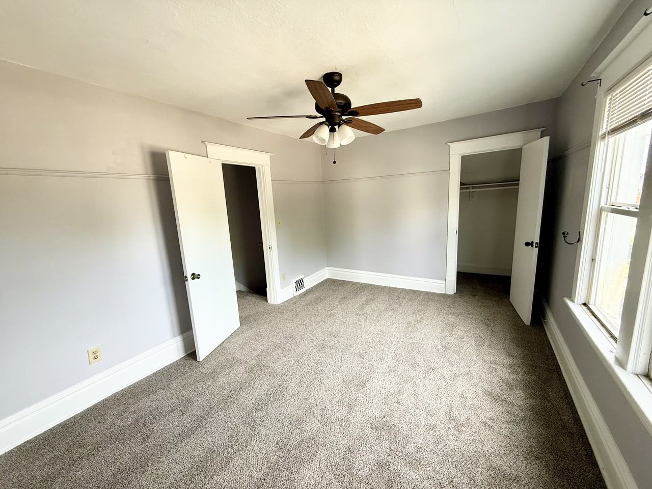 6628 20th Ave - Photo 6 of 9