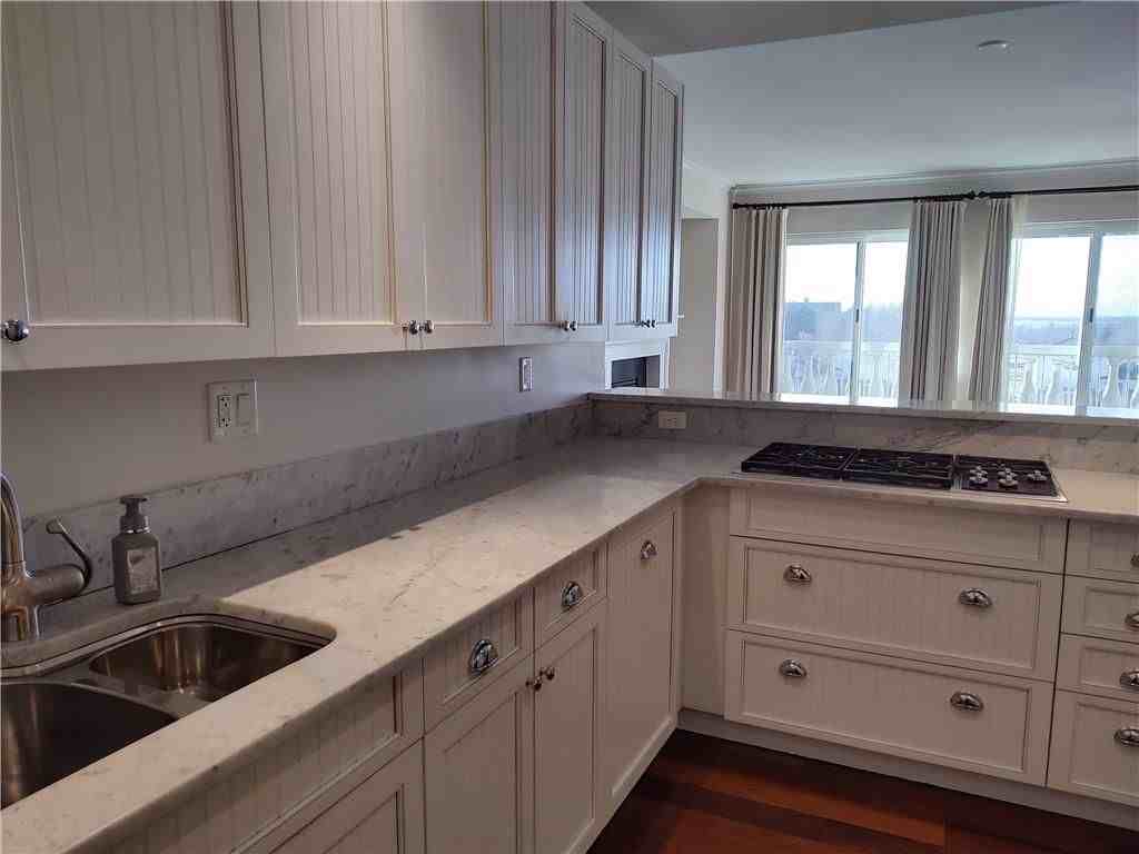 1 Tower Dr ##303 - Photo 4 of 18