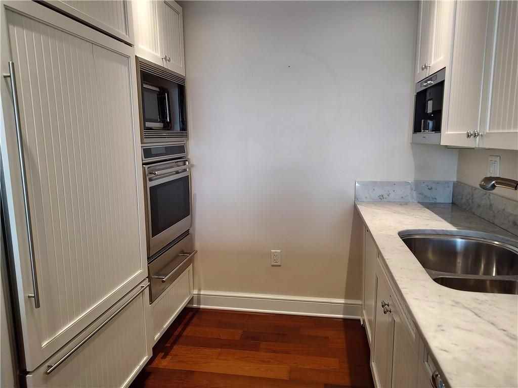 1 Tower Dr ##303 - Photo 6 of 18