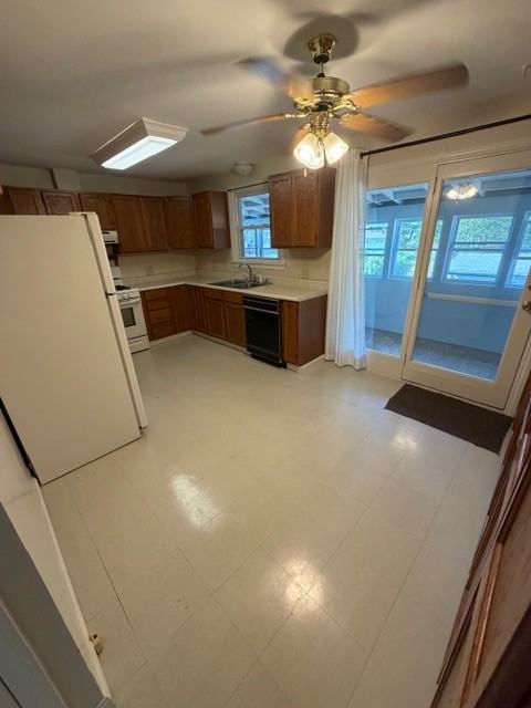 1082 Hancock St #2 - Photo 4 of 12