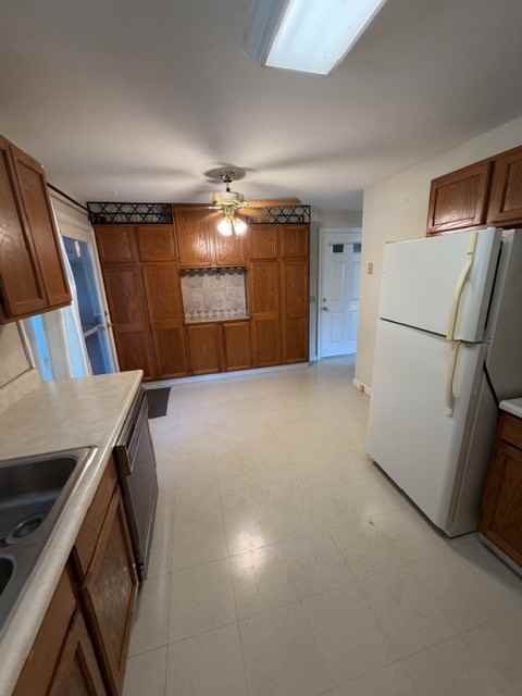 1082 Hancock St #2 - Photo 5 of 12
