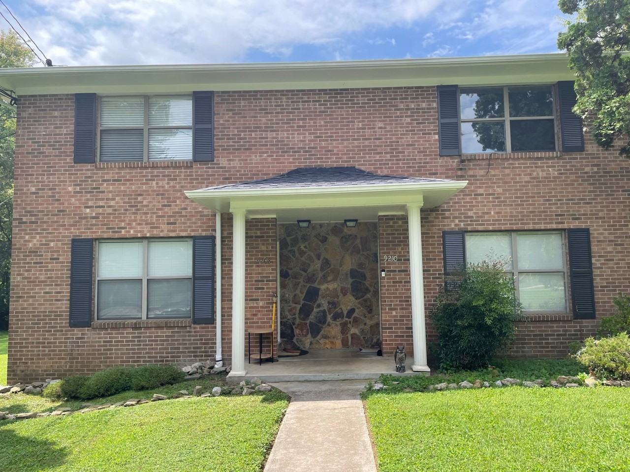 9208 Pasadena Ln - Photo 2 of 5