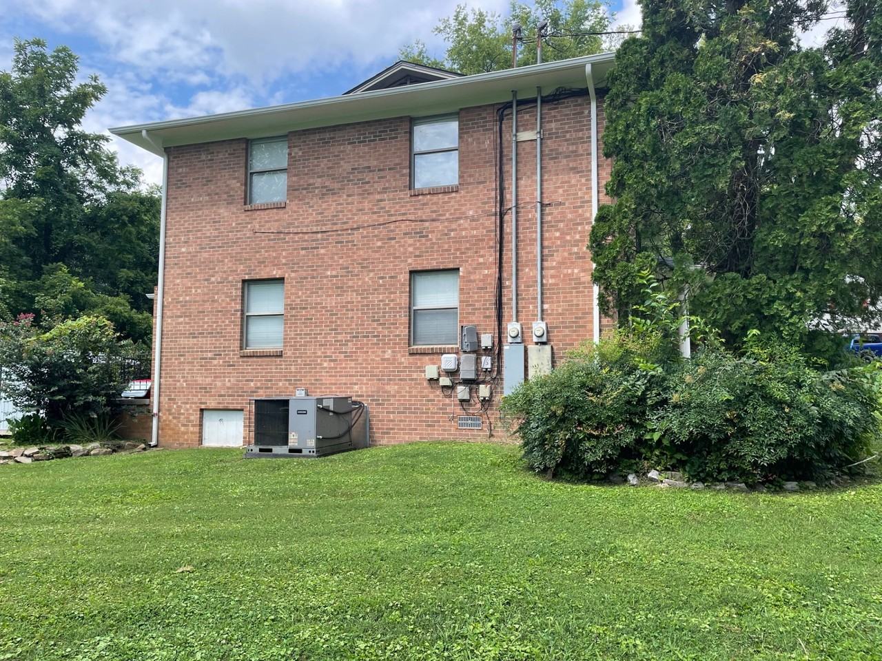 9208 Pasadena Ln - Photo 5 of 5