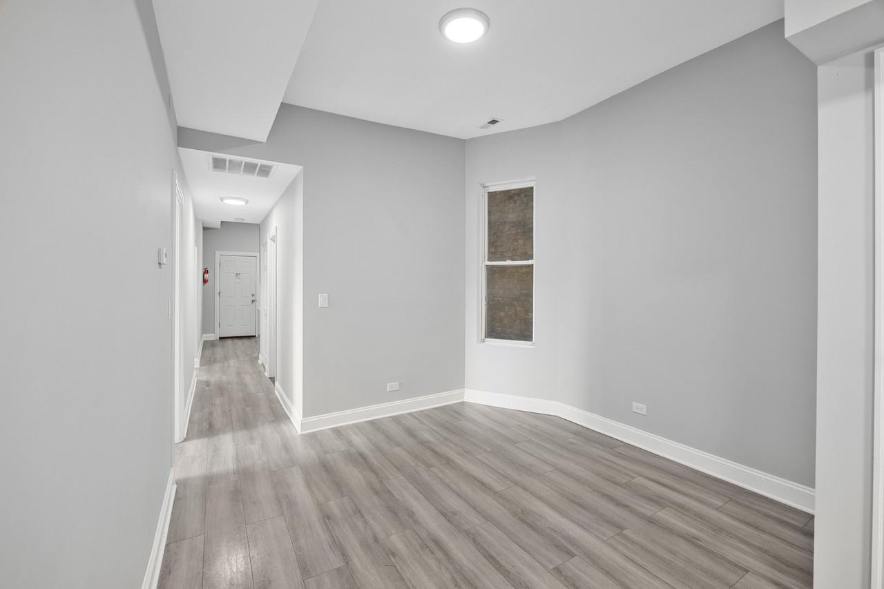 6522 S Ellis Ave #1 - Photo 5 of 16