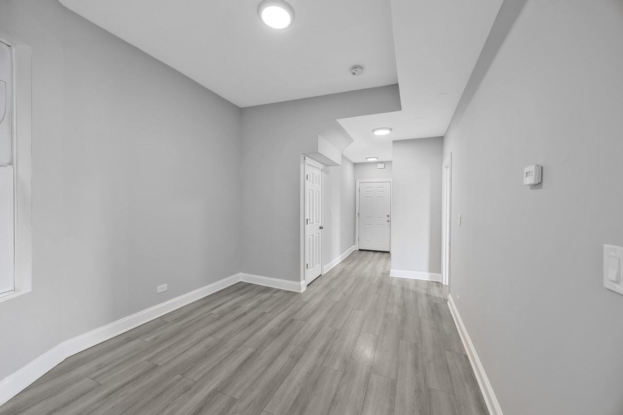 6522 S Ellis Ave #1 - Photo 6 of 16