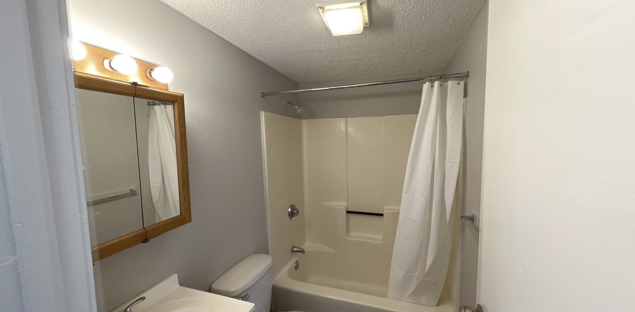 640 Washington St #3 - Photo 2 of 7