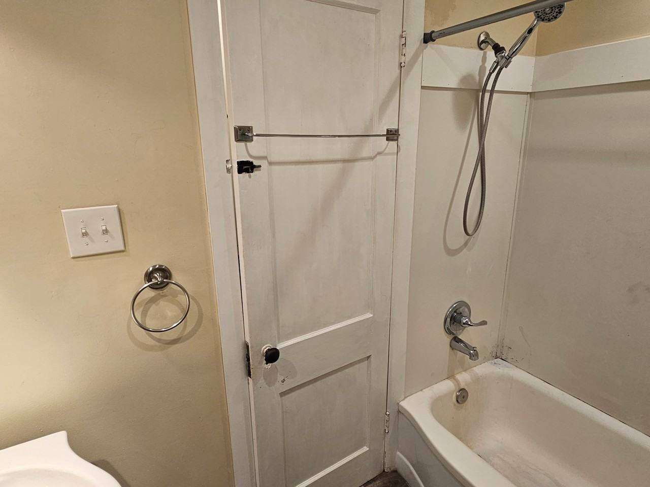 511 Fairmount Ave #1 - Photo 3 of 16