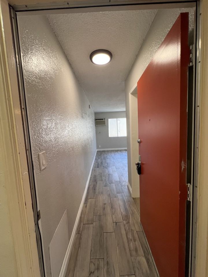 2905 Leeward Avenue #310 - Photo 2 of 21