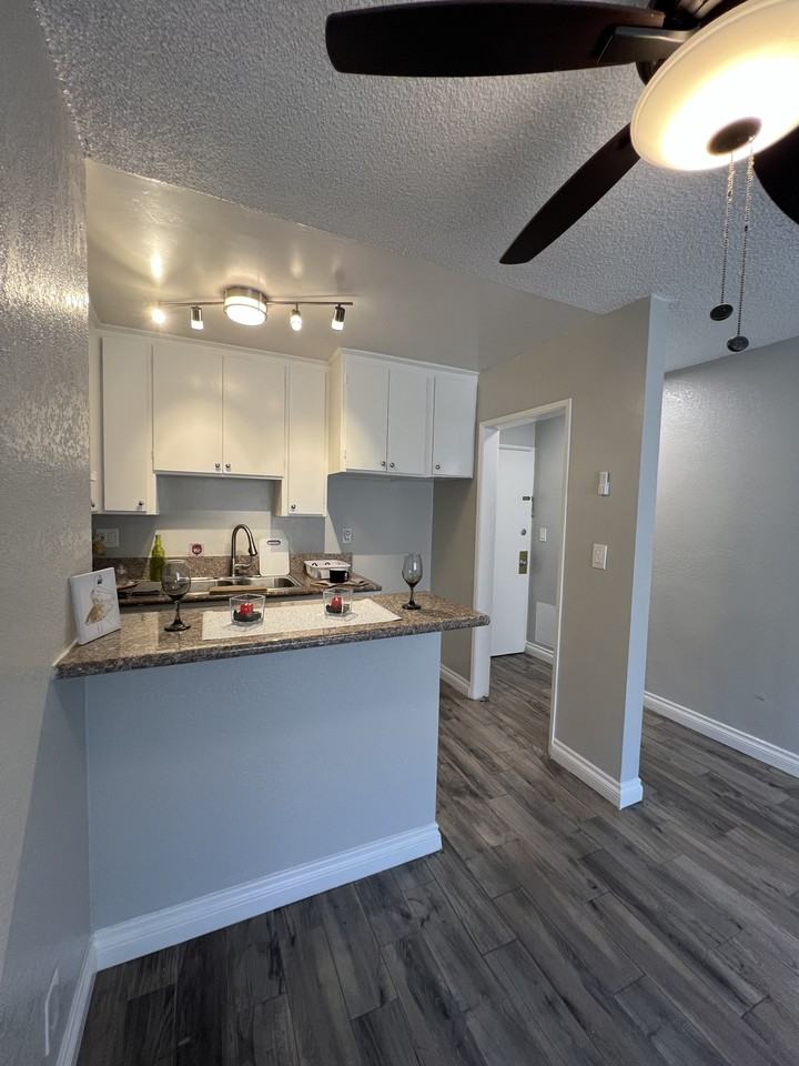 2905 Leeward Avenue #310 - Photo 6 of 21