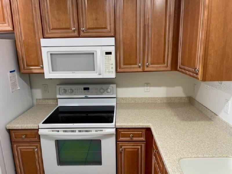 1983 Searay Shore Dr - Photo 4 of 15