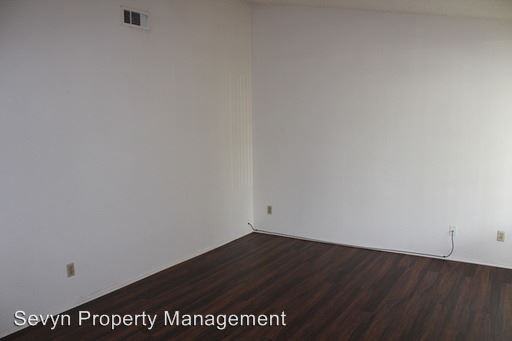 3140 Tiffany Dr - Photo 3 of 25