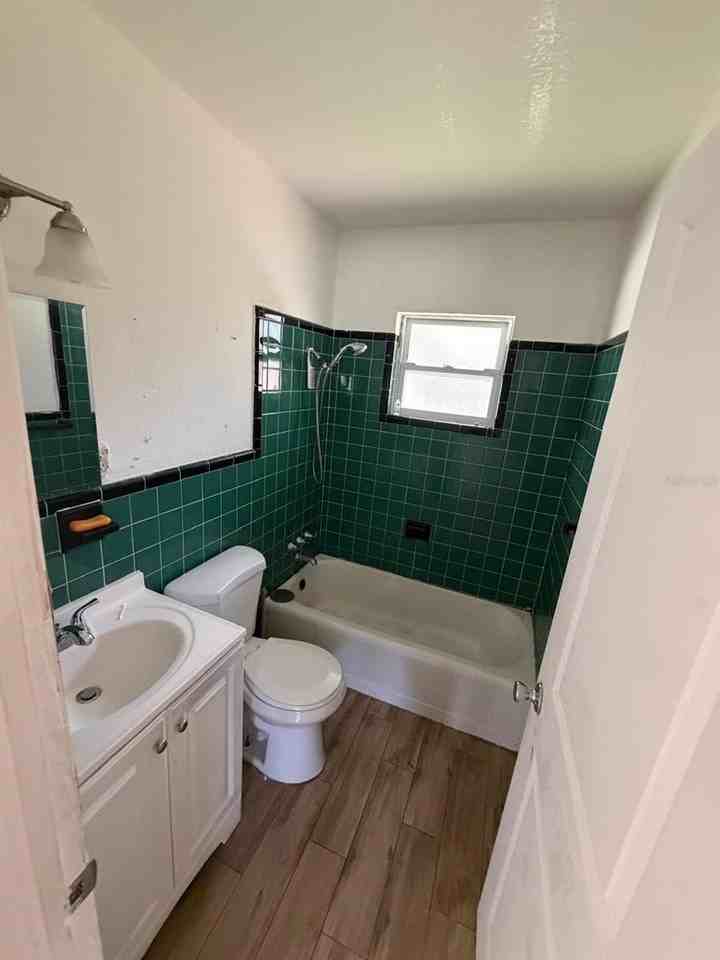 1902 12th Ave W #A - Photo 7 of 11