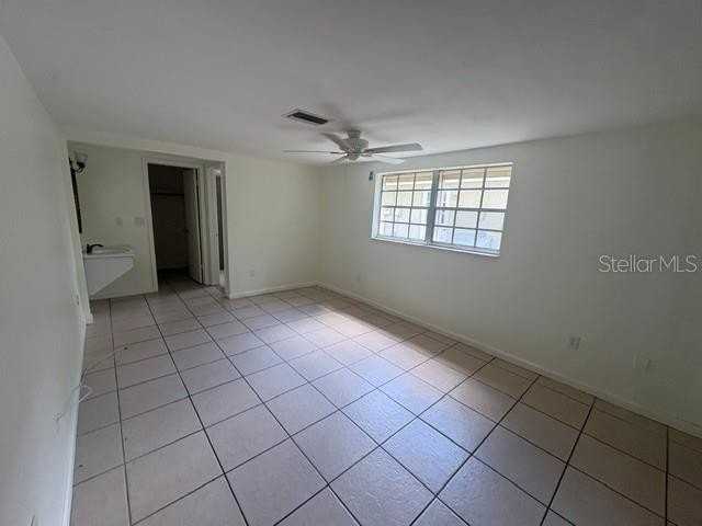 12517 Coffee Hill Row - Photo 4 of 18