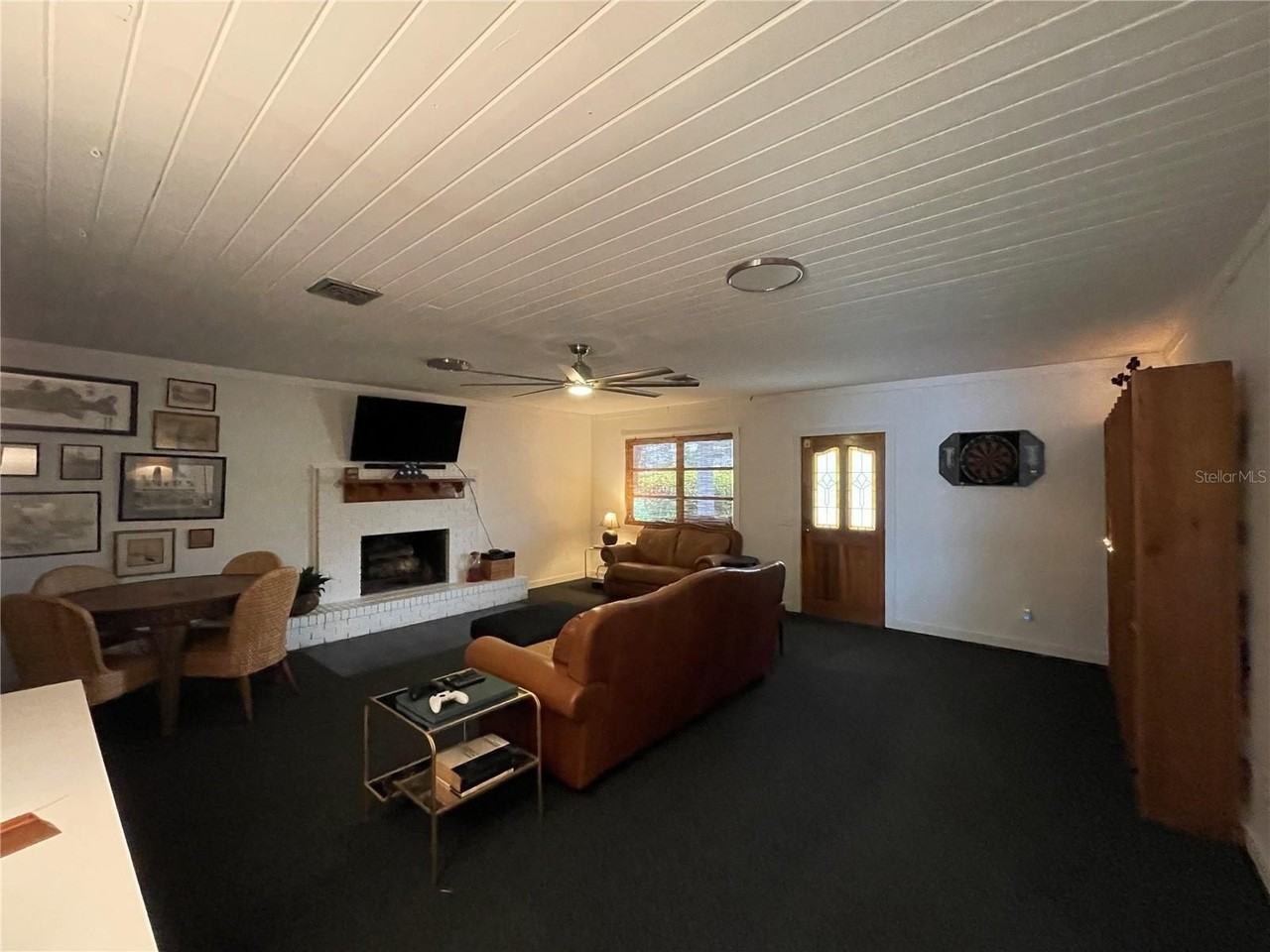 879 S Terrace Dr - Photo 6 of 50