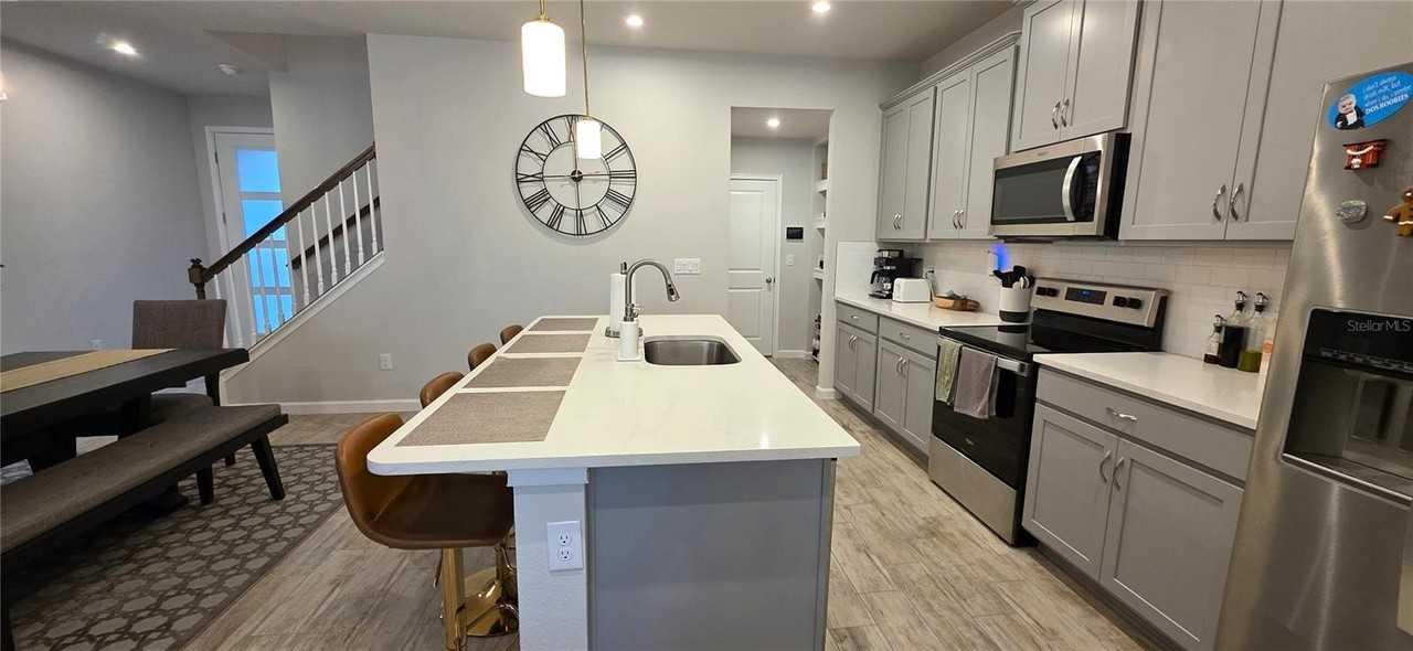 4100 Cloud Hopper Way - Photo 7 of 50