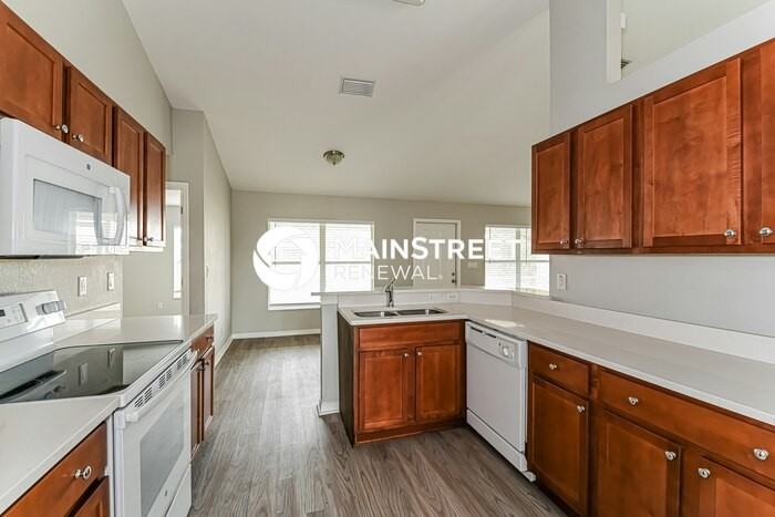 3909 Ne 9th Pl - Photo 7 of 16