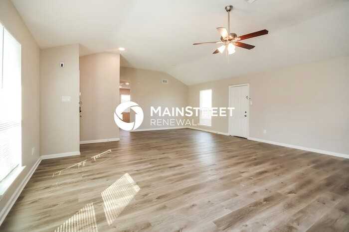 1414 Twining Oaks Ln - Photo 2 of 16