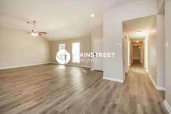 1414 Twining Oaks Ln - Photo 4 of 16