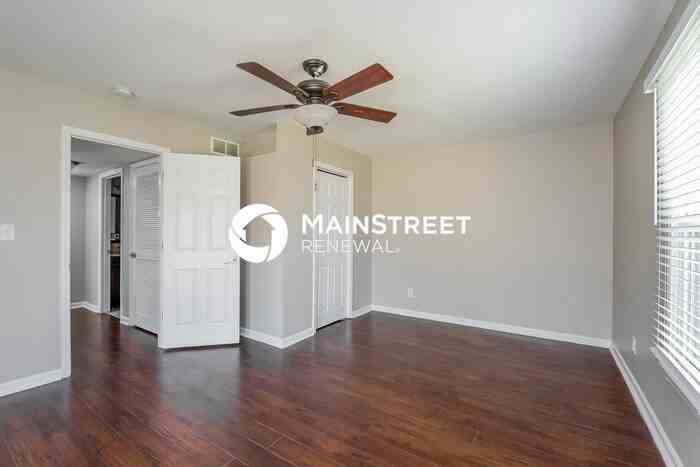 4517 Spring Bay Ct - Photo 7 of 17