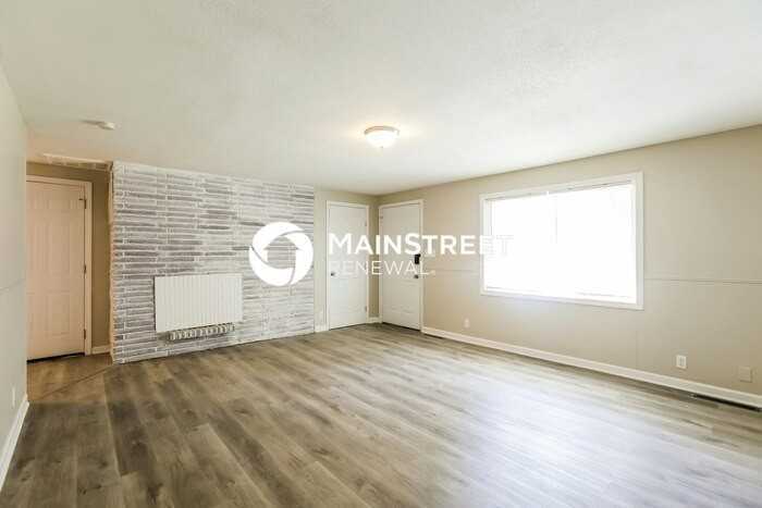 10202 W 88th Ter - Photo 4 of 16