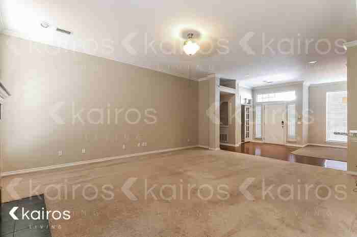 1320 Sw 121st Pl - Photo 2 of 16