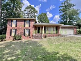 featured image of 300 Lydgate Dr