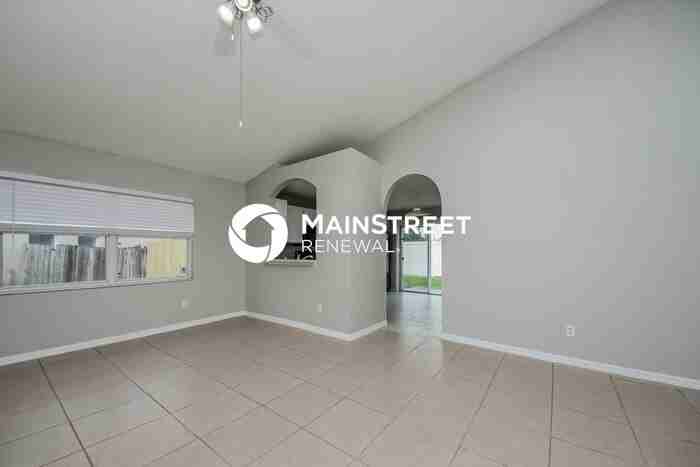 2936 Canoe Cir - Photo 5 of 16