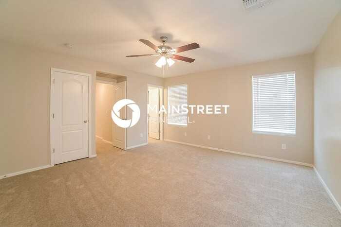 126 N 86th Ln - Photo 6 of 17