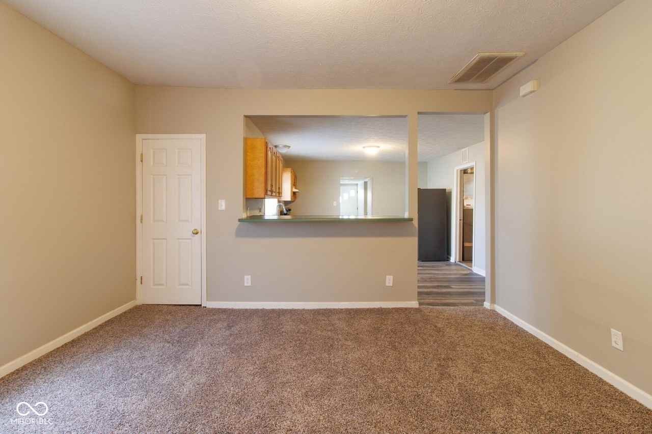2622 Delaware St - Photo 2 of 16