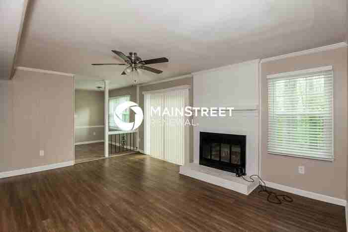 5100 Chestnut Lake Dr - Photo 6 of 17