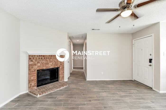 1708 Beau Ct - Photo 3 of 16